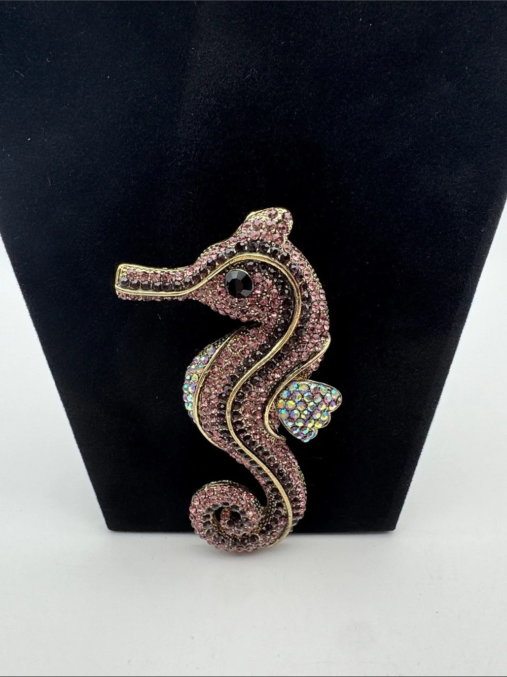 Seahorse Crystal Pin Brooch - Pink